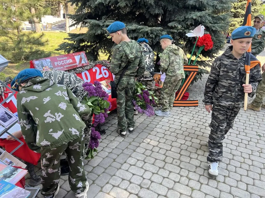 Выставка в парке 30-летия Победы