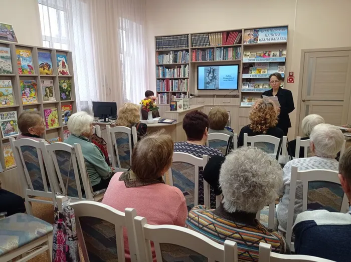 Заседание клуба "Литература и время"