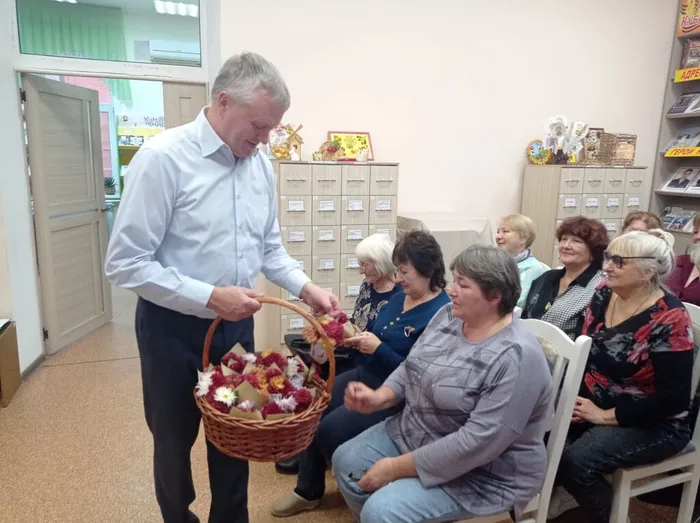 Поздравляем матерей