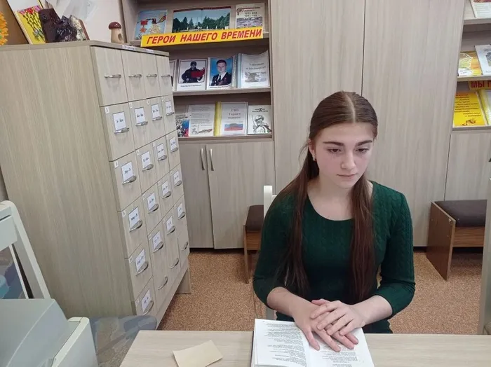 Чтение стихотворения Вараввы