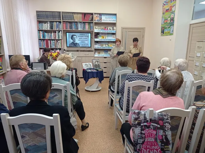 Заседание клуба "Литература и время"